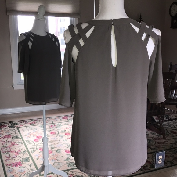 Blouse by Fab’rik - Picture 3 of 16